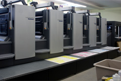 Bogendruck auf Heidelberg SpeedMaster 102 bei Druckerei Koch, Pritzwalk. Bogendruck auf Heidelberg SpeedMaster 102 bei Druckerei Koch, Pritzwalk.
